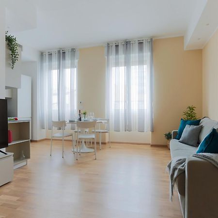 מילאנו The Best Rent - Bright One-Bedroom Apartment In Corso Vittorio Emanuele II מראה חיצוני תמונה
