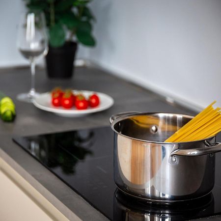 מילאנו The Best Rent - Bright One-Bedroom Apartment In Corso Vittorio Emanuele II מראה חיצוני תמונה