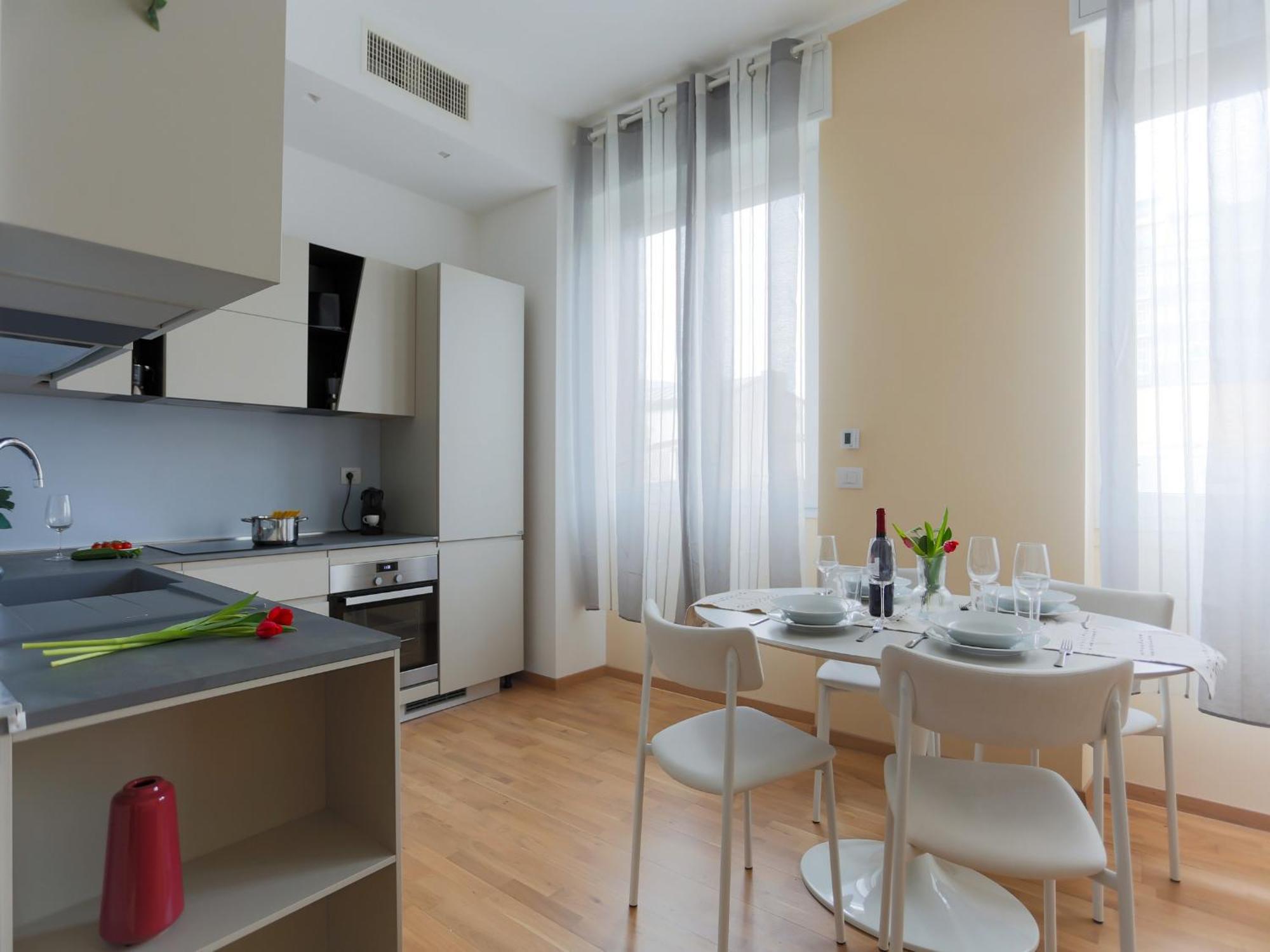 מילאנו The Best Rent - Bright One-Bedroom Apartment In Corso Vittorio Emanuele II מראה חיצוני תמונה
